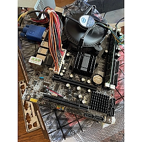 Kit carte mère LGA775 + Processeur + Mémoire + Graphique